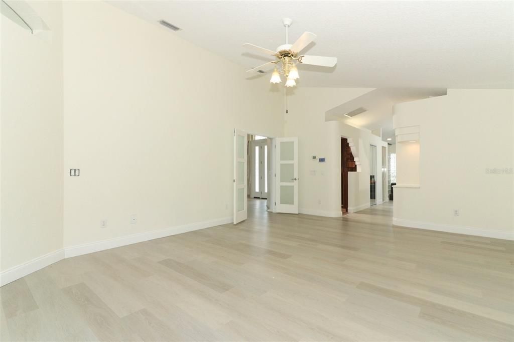 На продажу: $625,000 (3 спален, 2 ванн, 3133 Квадратных фут)