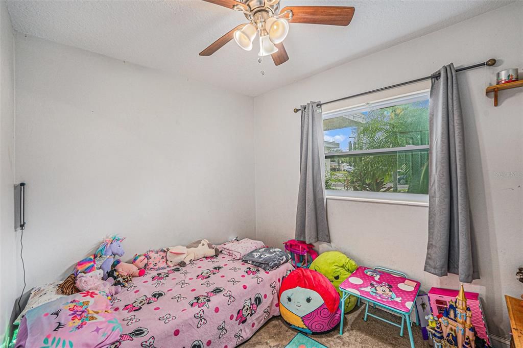 Activo con contrato: $450,000 (4 camas, 3 baños, 1819 Pies cuadrados)