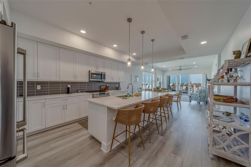 For Rent: $8,000 (3 beds, 3 baths, 1727 Square Feet)