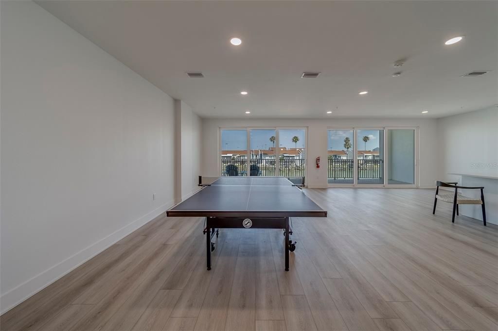 For Rent: $8,000 (3 beds, 3 baths, 1727 Square Feet)