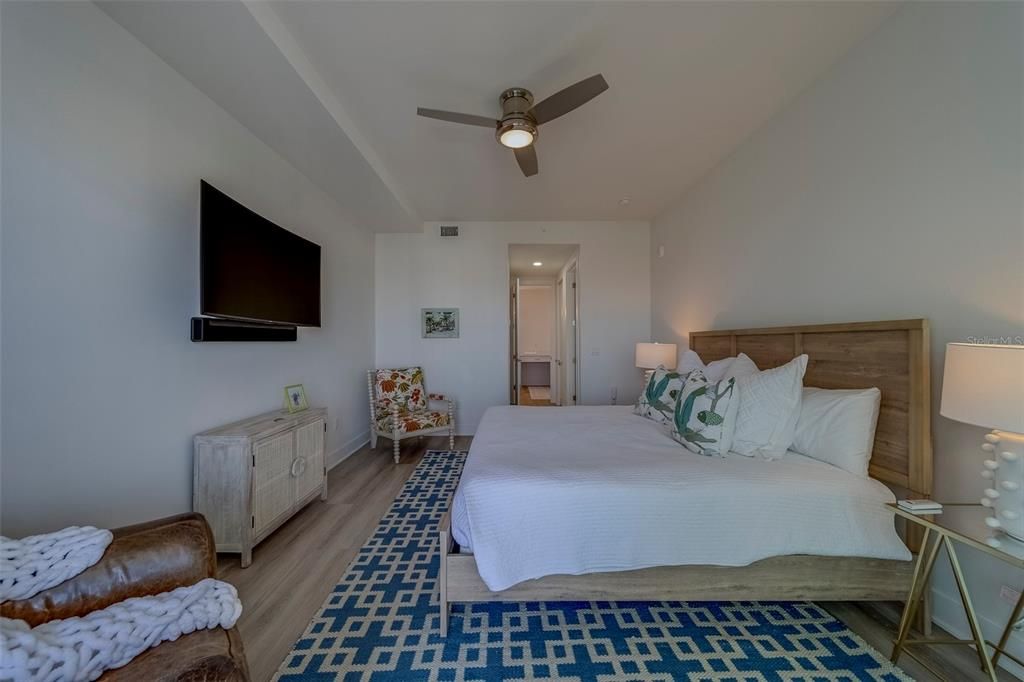 For Rent: $8,000 (3 beds, 3 baths, 1727 Square Feet)