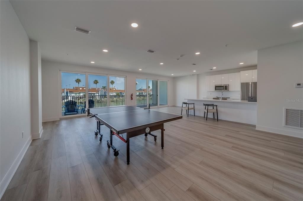 For Rent: $8,000 (3 beds, 3 baths, 1727 Square Feet)