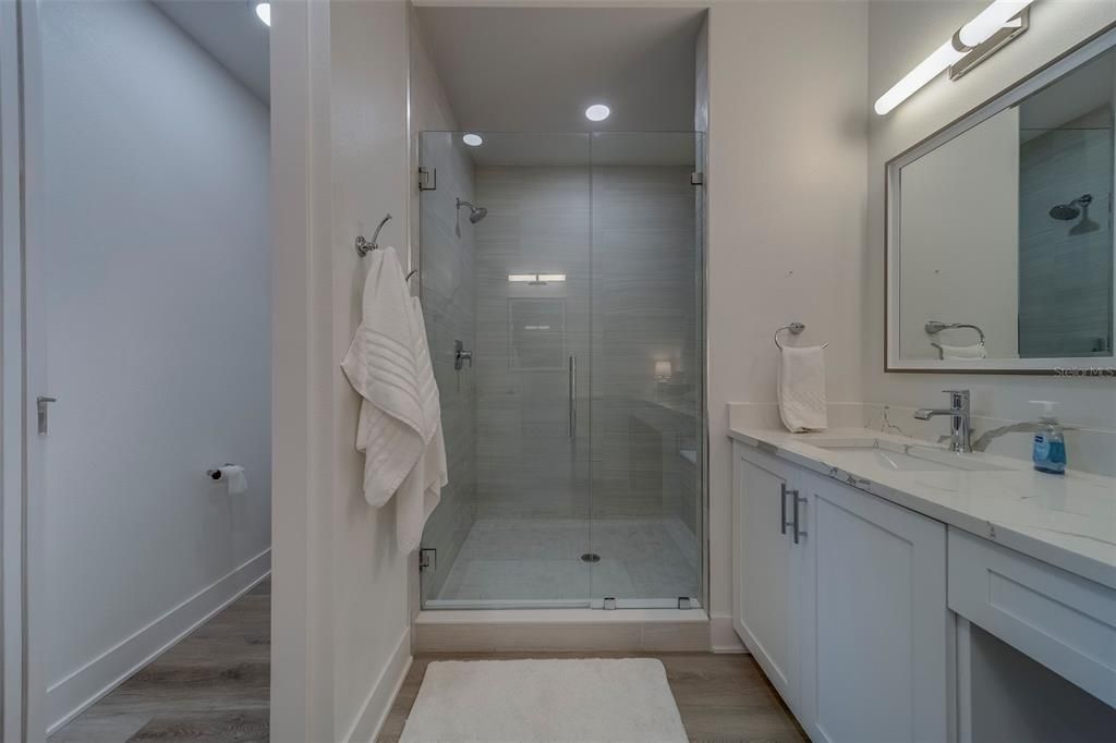 For Rent: $8,000 (3 beds, 3 baths, 1727 Square Feet)