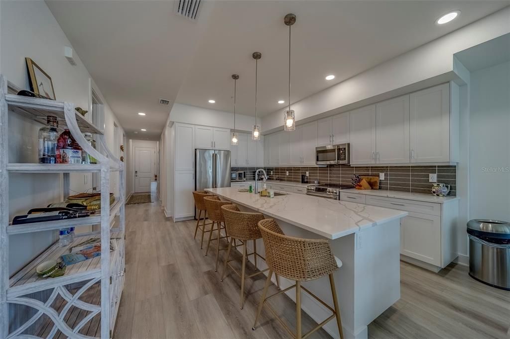 For Rent: $8,000 (3 beds, 3 baths, 1727 Square Feet)