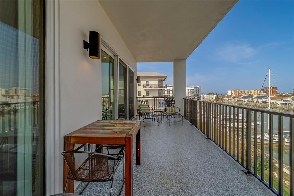 For Rent: $8,000 (3 beds, 3 baths, 1727 Square Feet)