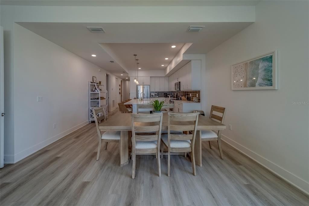 For Rent: $8,000 (3 beds, 3 baths, 1727 Square Feet)