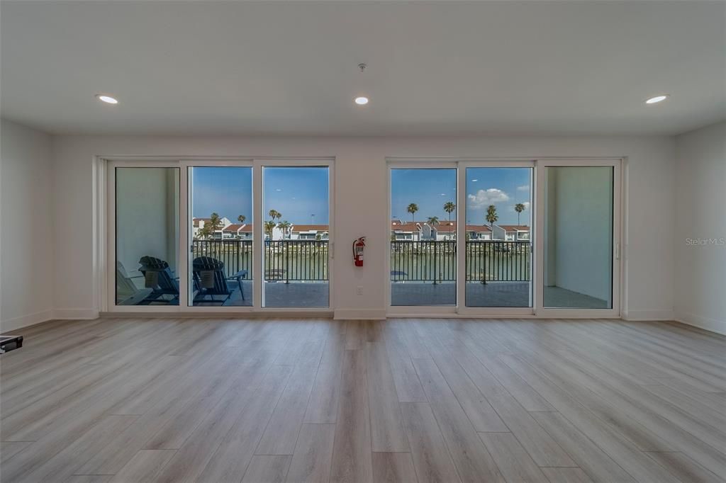 For Rent: $8,000 (3 beds, 3 baths, 1727 Square Feet)