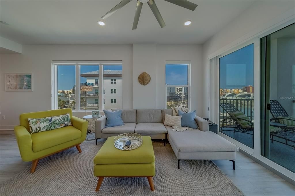 For Rent: $8,000 (3 beds, 3 baths, 1727 Square Feet)