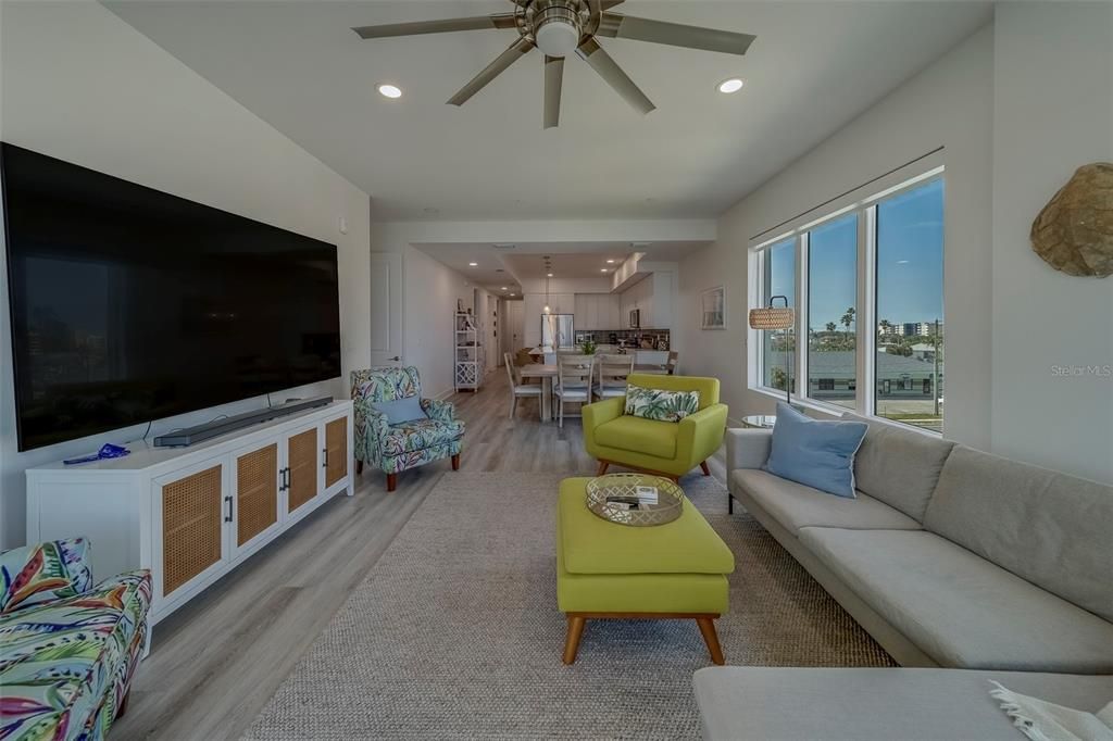 For Rent: $8,000 (3 beds, 3 baths, 1727 Square Feet)