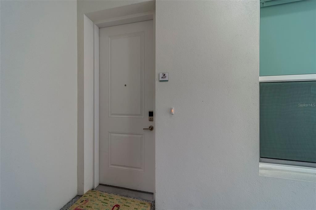 For Rent: $8,000 (3 beds, 3 baths, 1727 Square Feet)