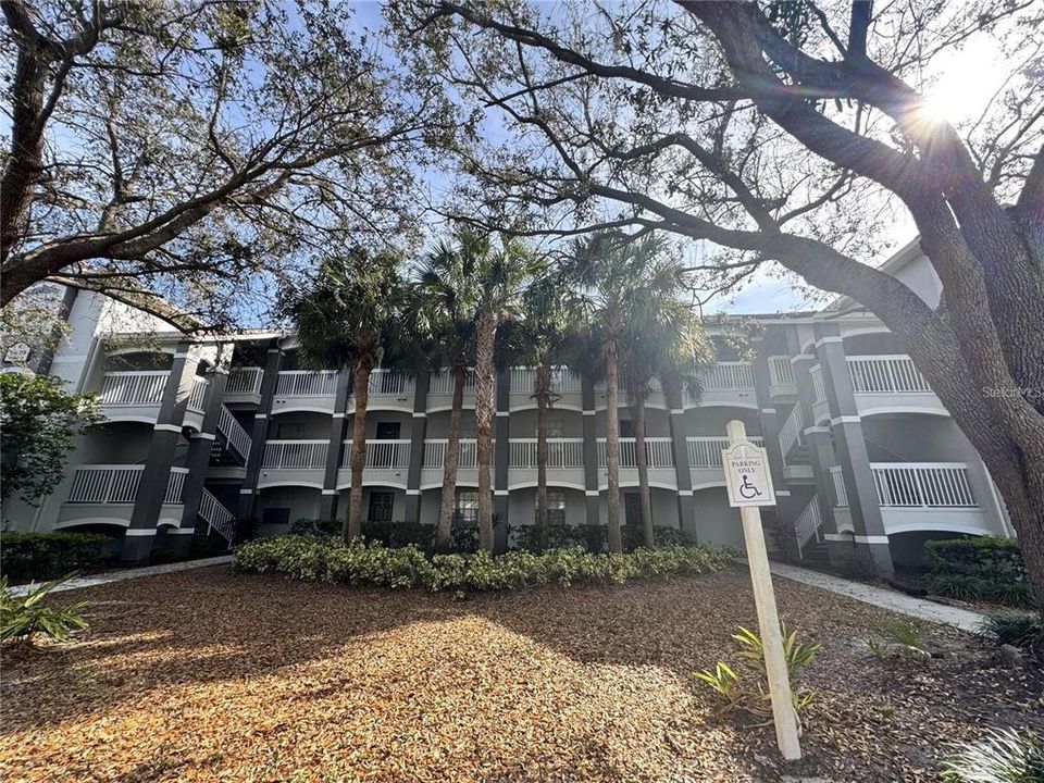 最近售出: $199,999 (2 贝兹, 2 浴室, 1020 平方英尺)