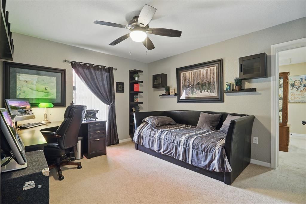 For Sale: $725,000 (4 beds, 3 baths, 2907 Square Feet)