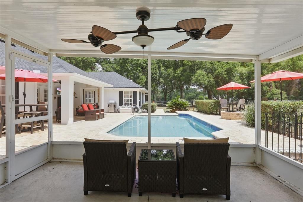 For Sale: $725,000 (4 beds, 3 baths, 2907 Square Feet)