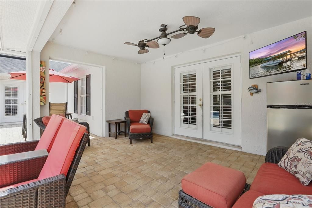 For Sale: $725,000 (4 beds, 3 baths, 2907 Square Feet)