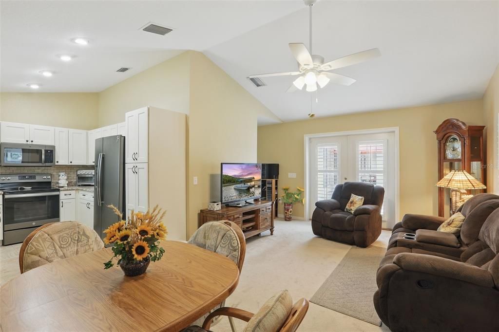 For Sale: $725,000 (4 beds, 3 baths, 2907 Square Feet)