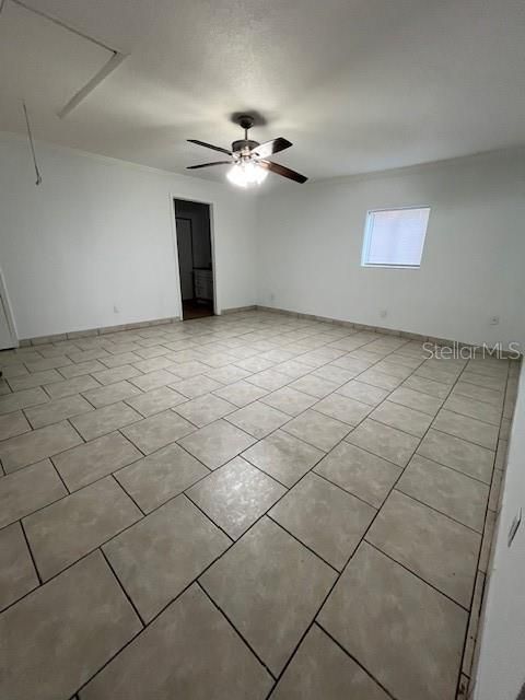 Activo con contrato: $295,000 (3 camas, 2 baños, 1677 Pies cuadrados)