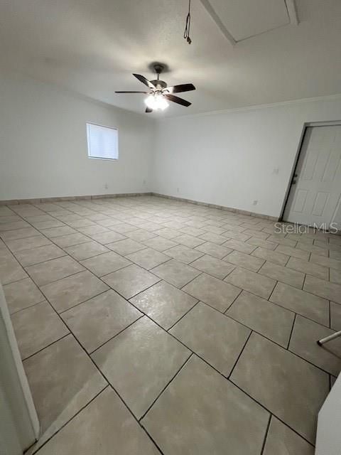 Activo con contrato: $295,000 (3 camas, 2 baños, 1677 Pies cuadrados)