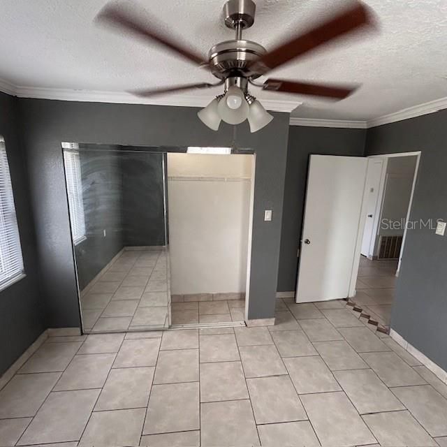 Activo con contrato: $295,000 (3 camas, 2 baños, 1677 Pies cuadrados)