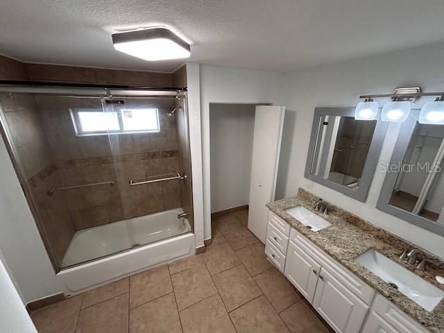 Activo con contrato: $295,000 (3 camas, 2 baños, 1677 Pies cuadrados)