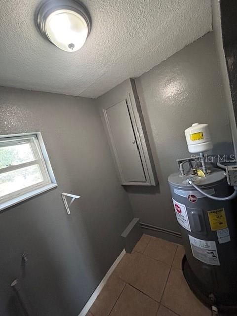 Activo con contrato: $295,000 (3 camas, 2 baños, 1677 Pies cuadrados)