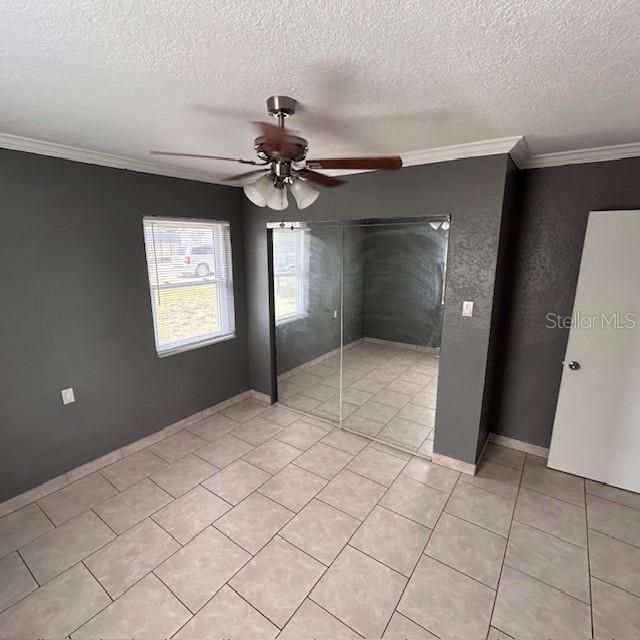 Activo con contrato: $295,000 (3 camas, 2 baños, 1677 Pies cuadrados)