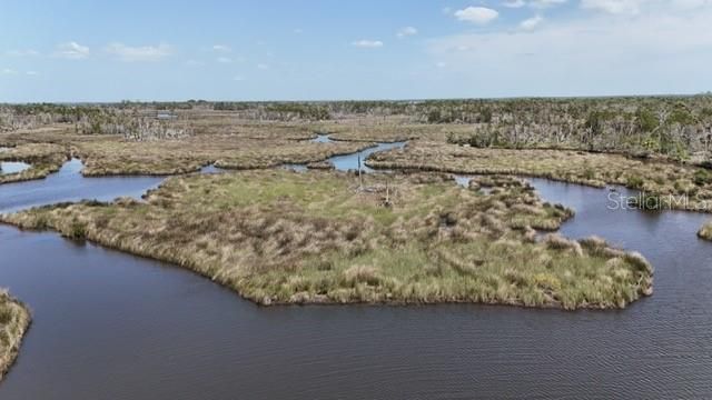 На продажу: $100,000 (40.02 acres)