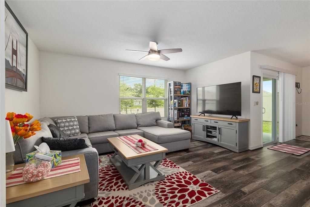 For Sale: $358,000 (4 beds, 2 baths, 1773 Square Feet)