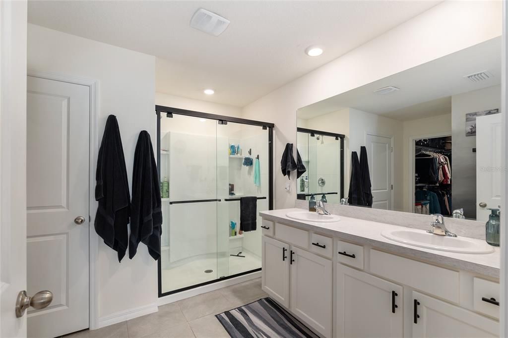 For Sale: $358,000 (4 beds, 2 baths, 1773 Square Feet)