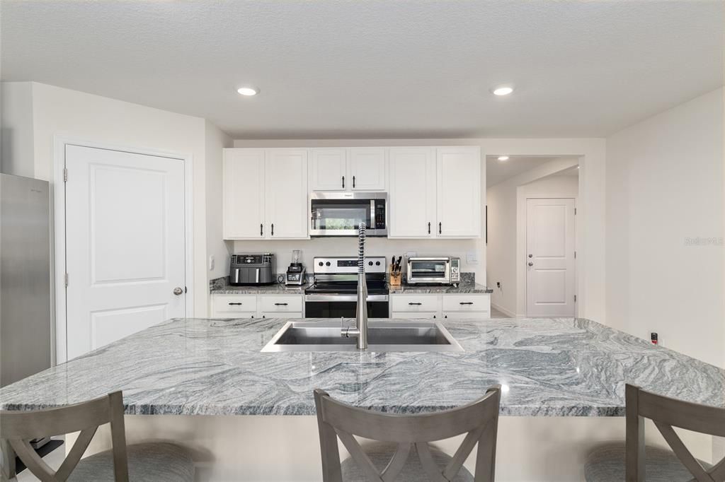 For Sale: $358,000 (4 beds, 2 baths, 1773 Square Feet)