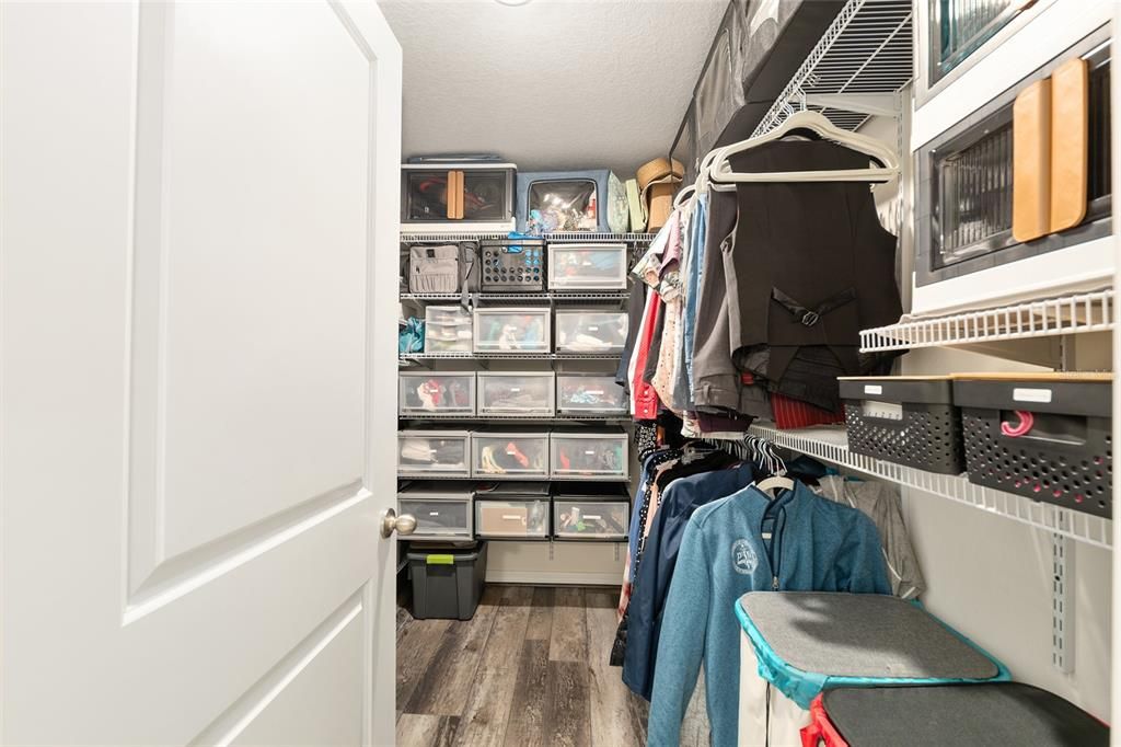 For Sale: $358,000 (4 beds, 2 baths, 1773 Square Feet)
