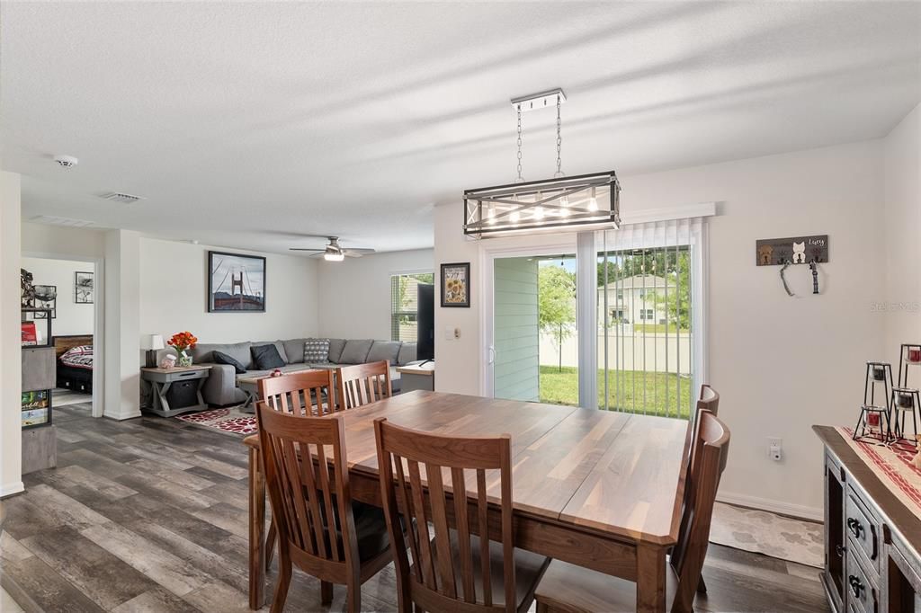For Sale: $358,000 (4 beds, 2 baths, 1773 Square Feet)