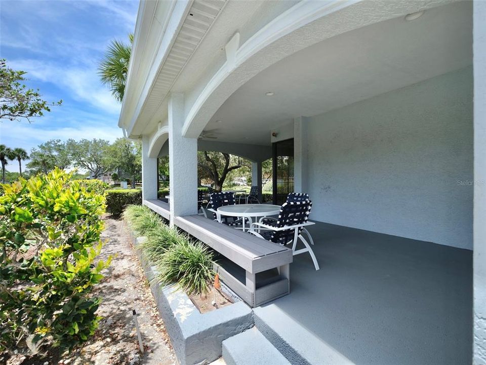 Active With Contract: $149,000 (1 beds, 1 baths, 750 Square Feet)