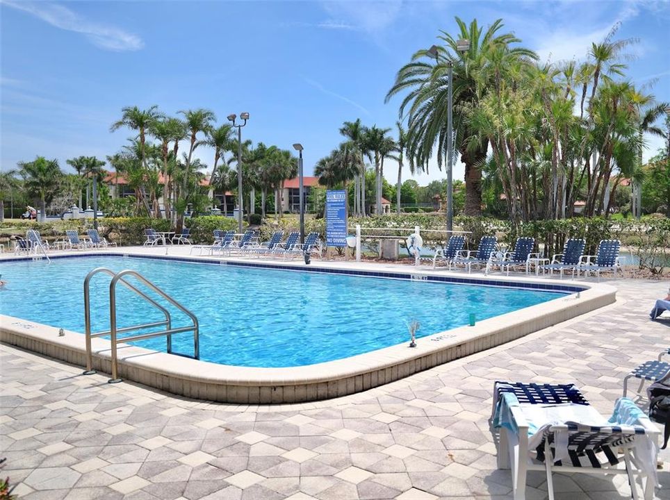 Active With Contract: $149,000 (1 beds, 1 baths, 750 Square Feet)