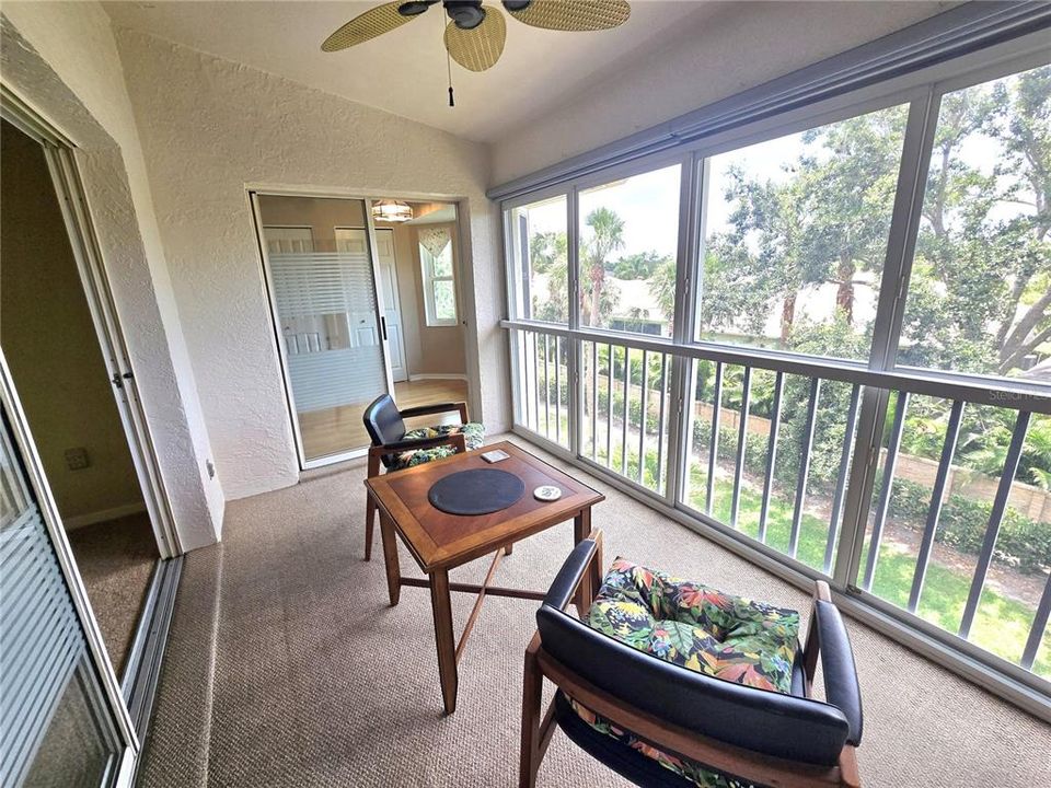 Active With Contract: $214,900 (2 beds, 2 baths, 1123 Square Feet)