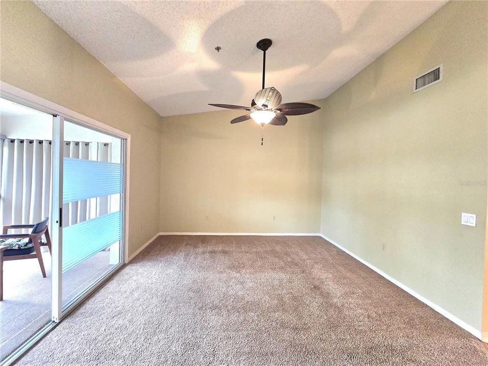 Active With Contract: $214,900 (2 beds, 2 baths, 1123 Square Feet)