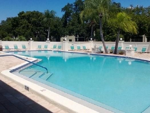 Active With Contract: $214,900 (2 beds, 2 baths, 1123 Square Feet)