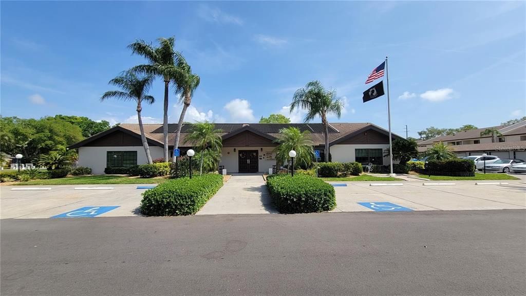 Active With Contract: $214,900 (2 beds, 2 baths, 1123 Square Feet)