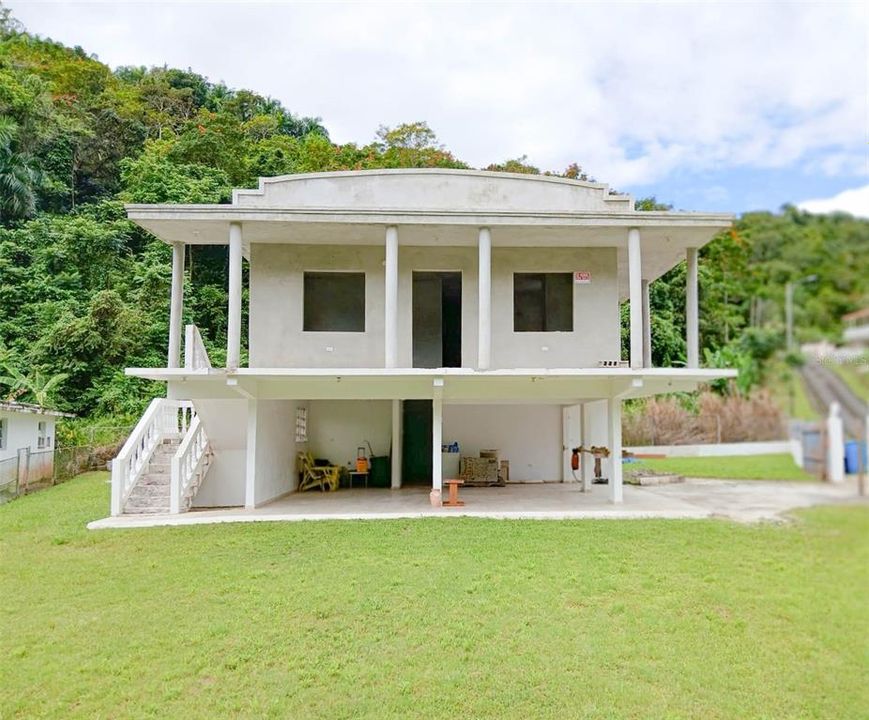 Recently Sold: $170,000 (4 beds, 3 baths, 972 Square Feet)