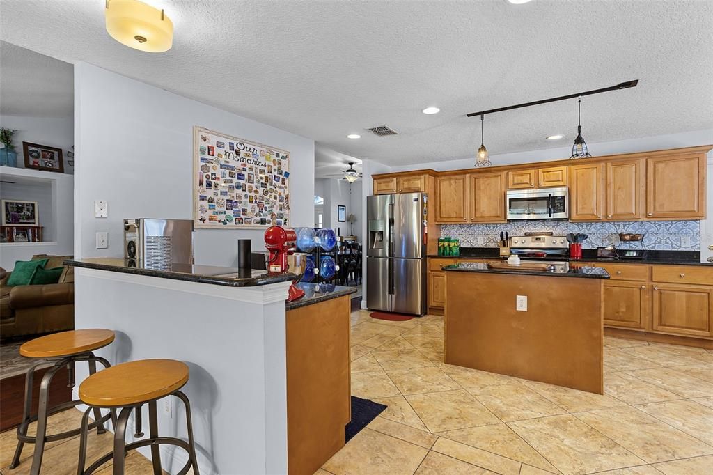 For Sale: $545,000 (4 beds, 3 baths, 3000 Square Feet)