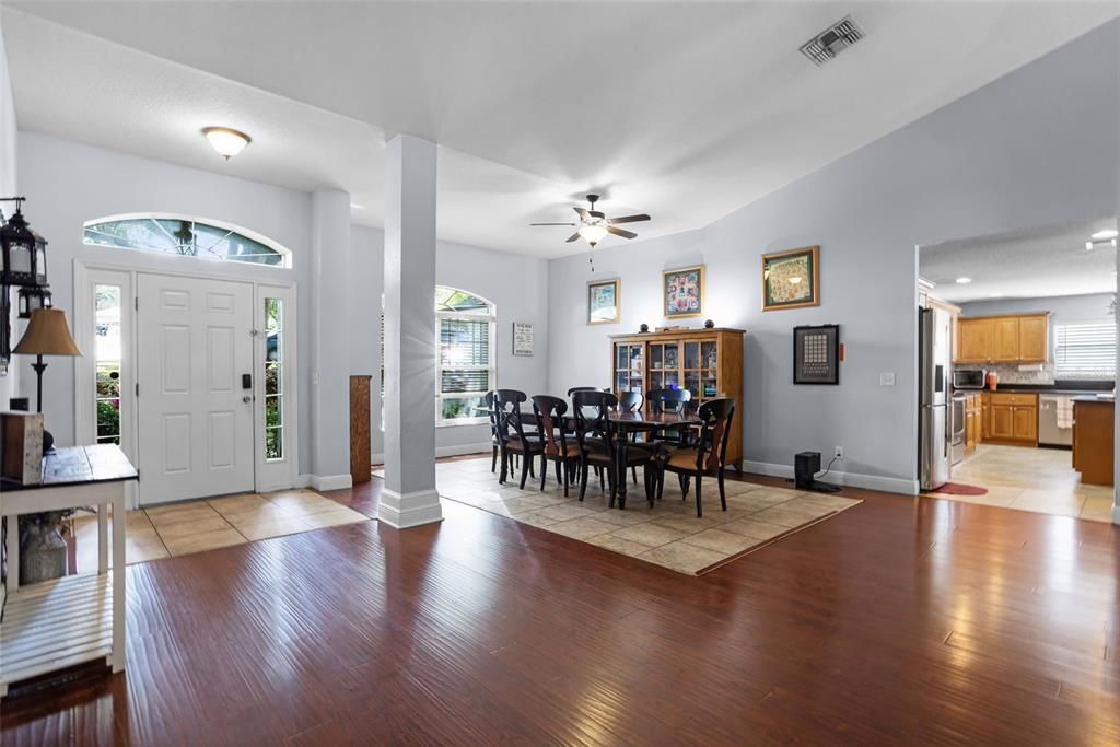 For Sale: $545,000 (4 beds, 3 baths, 3000 Square Feet)
