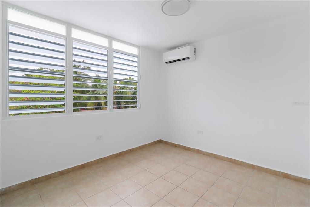 For Sale: $399,950 (3 beds, 2 baths, 1861 Square Feet)