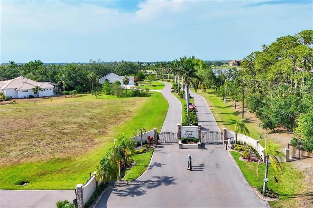 Active With Contract: $798,400 (4 beds, 3 baths, 2505 Square Feet)