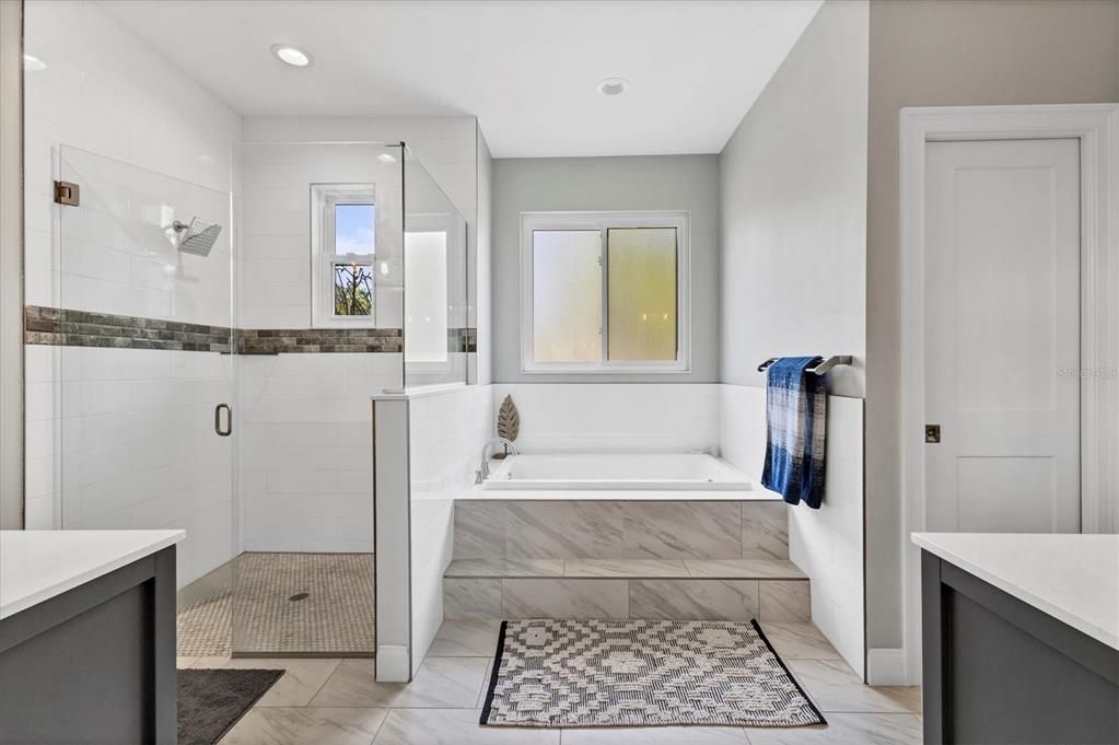 Active With Contract: $798,400 (4 beds, 3 baths, 2505 Square Feet)