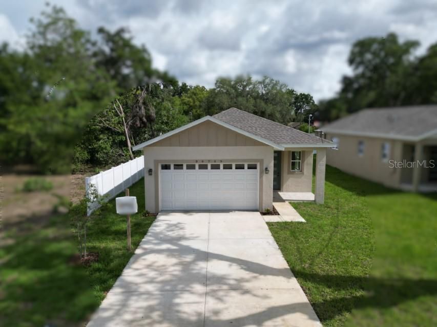 For Sale: $325,000 (3 beds, 2 baths, 1418 Square Feet)