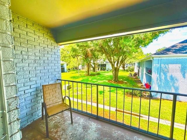 待售: $154,000 (1 贝兹, 1 浴室, 678 平方英尺)