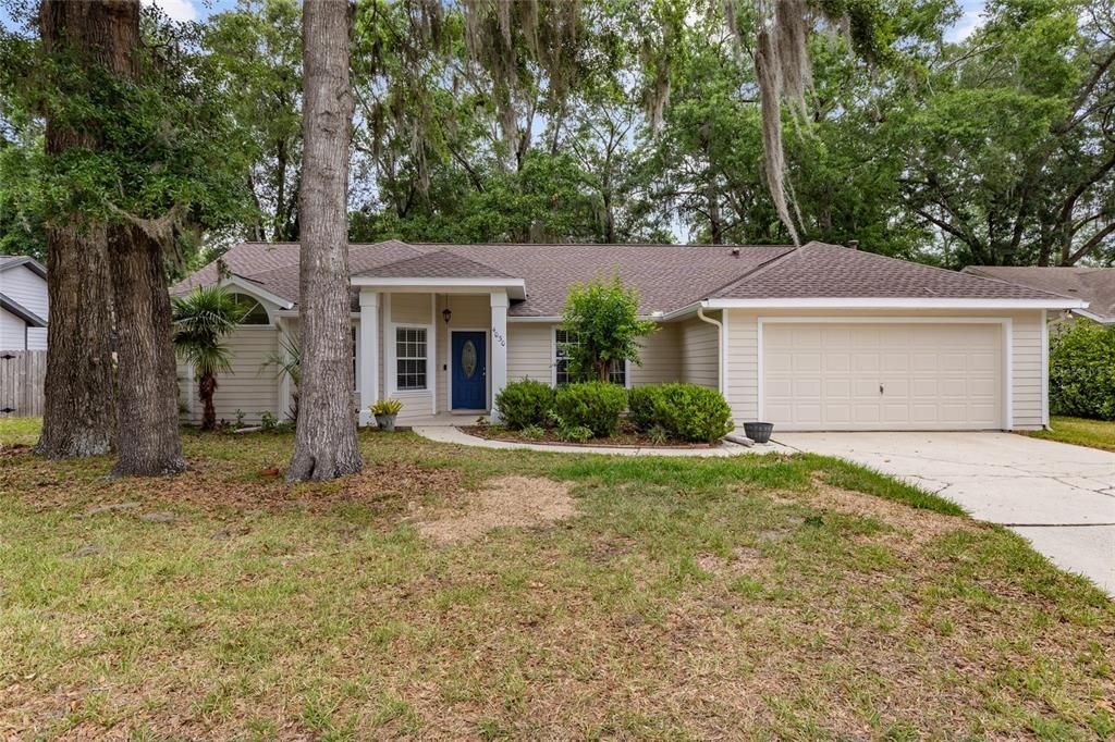 最近售出: $345,000 (4 贝兹, 2 浴室, 2051 平方英尺)