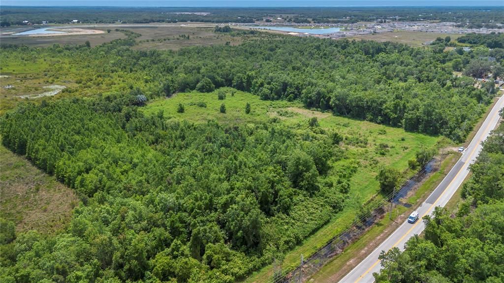 合同活跃: $325,000 (5.25 acres)