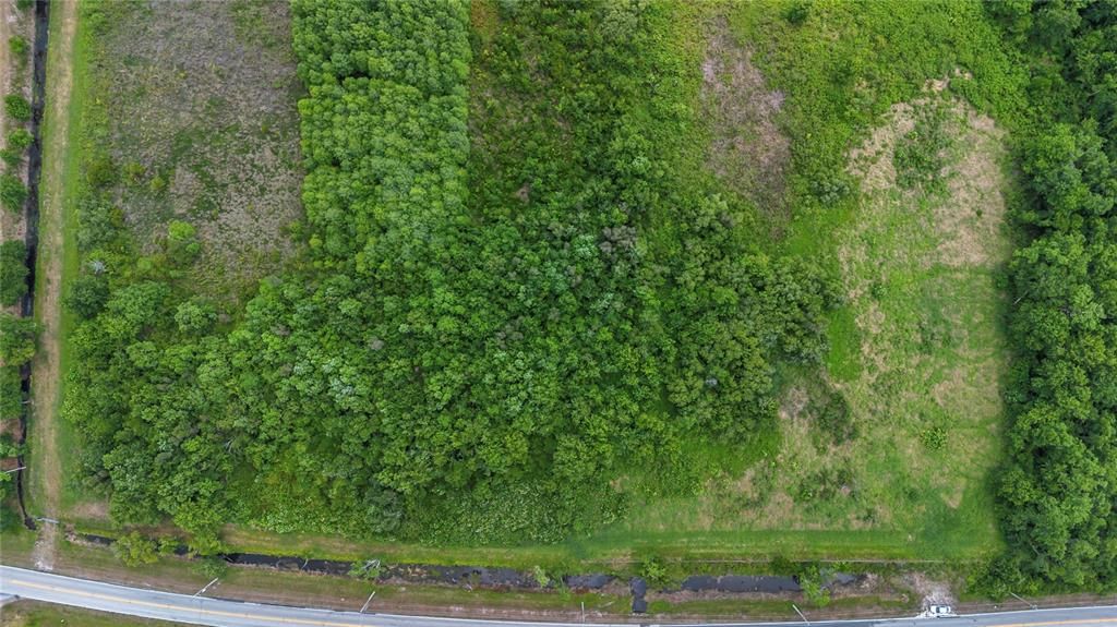 合同活跃: $325,000 (5.25 acres)