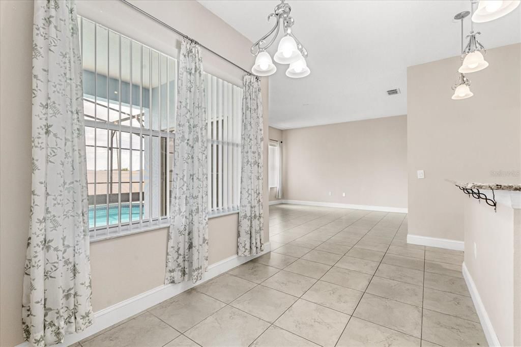 For Sale: $400,000 (4 beds, 3 baths, 2318 Square Feet)