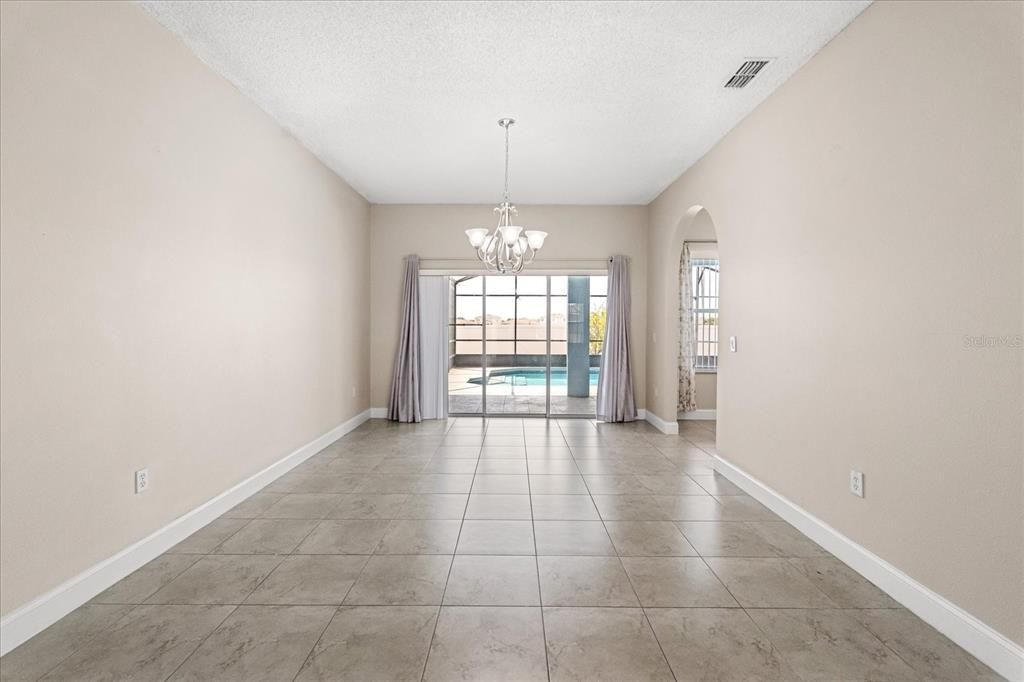For Sale: $400,000 (4 beds, 3 baths, 2318 Square Feet)